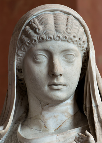 Marble statue of Messalina holding her son Britannicus, Louvre Museum